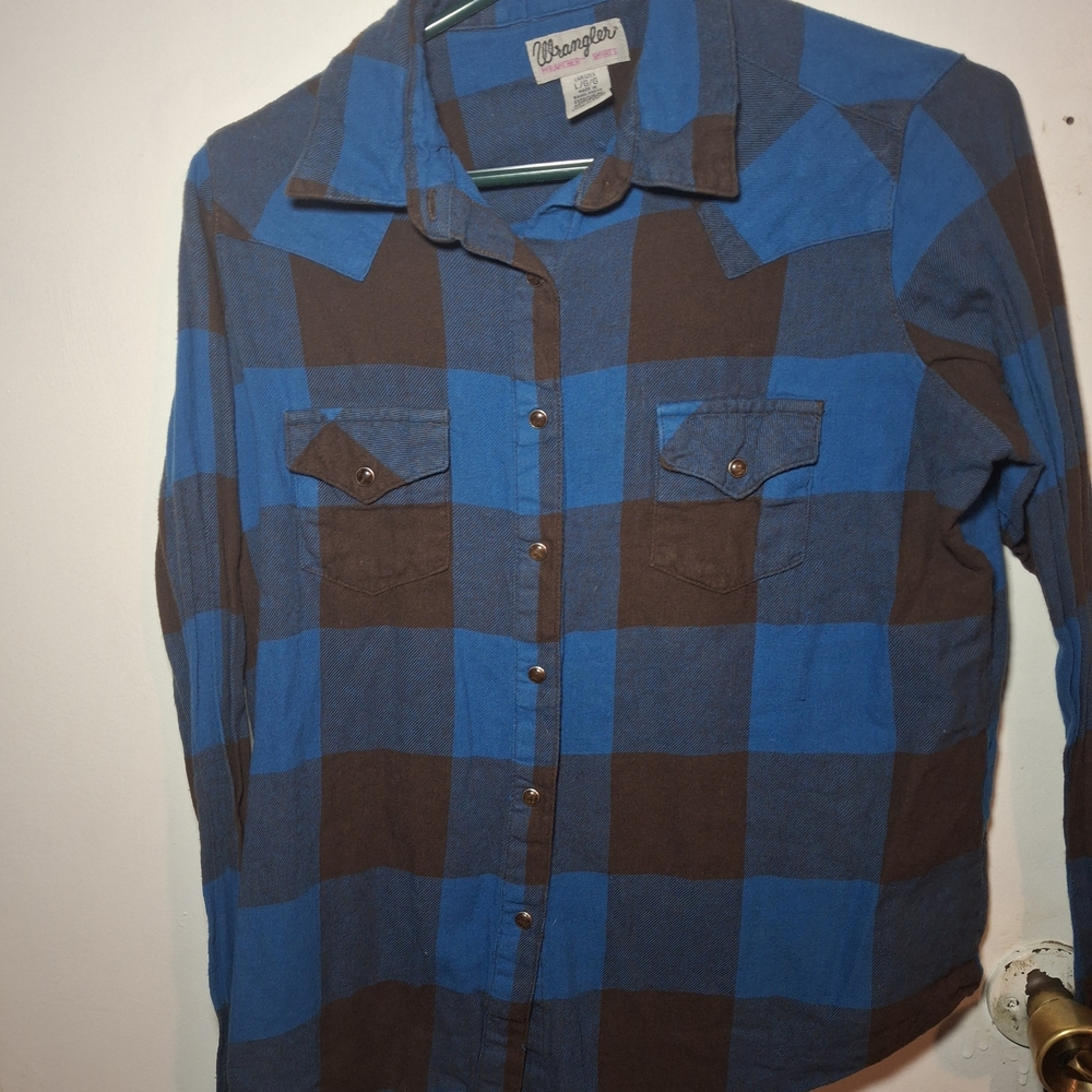 Wrangler Blue and Brown‎ Plaid Shirt